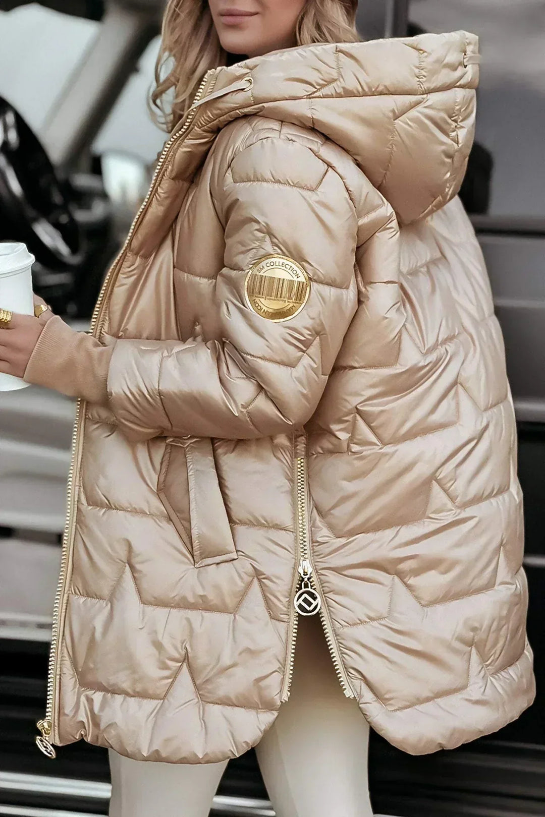 Oliver │ Women's Hooded Puffer Jacket With Diamond Quilting And Gold-Tone Hardware