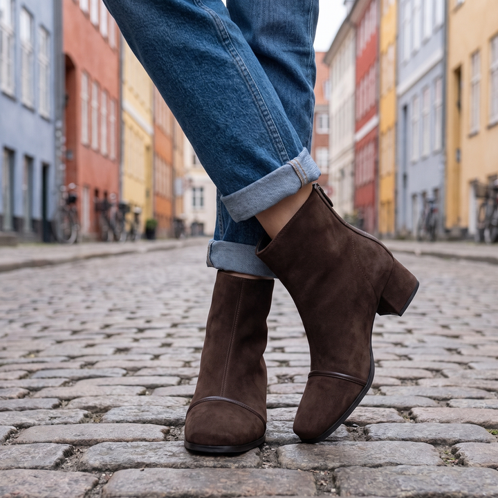 Hugh │ Women's Block Heel Boots With Square Toe And Ankle-High Shaft